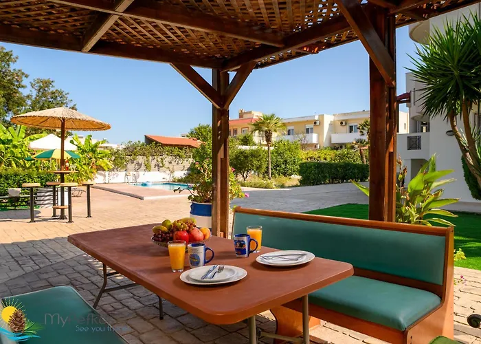 Rea Luxury 5 Bdrs With Swimming Pool فيلة