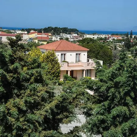 Rea Luxury 5 Bdrs With Swimming Pool * קרמסטי