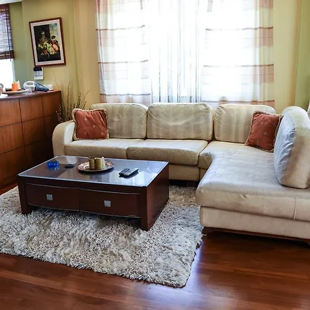 Rea Luxury 5 Bdrs With Swimming Pool * קרמסטי