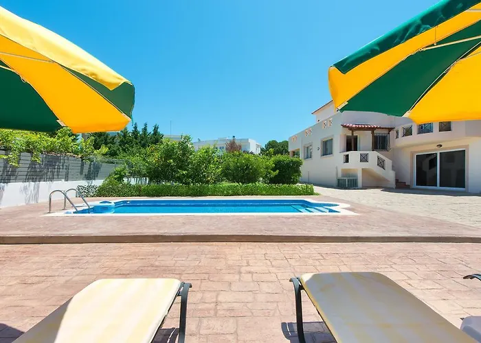 Rea Luxury 5 Bdrs With Swimming Pool * Кремасти