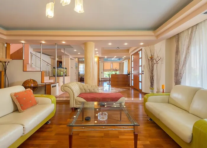 빌라 Rea Luxury 5 Bdrs With Swimming Pool