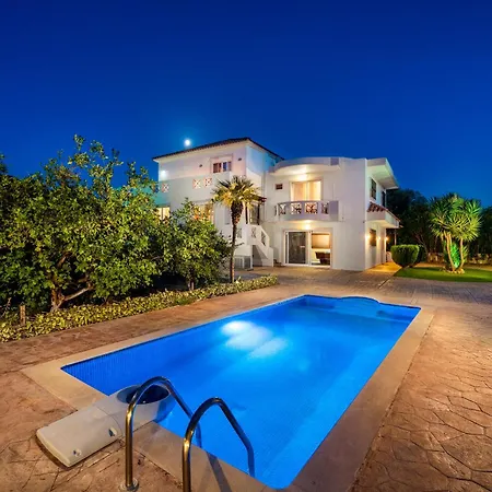 Rea Luxury 5 Bdrs With Swimming Pool *