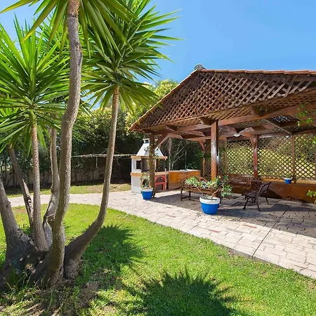 Rea Luxury 5 Bdrs With Swimming Pool * Kremastí